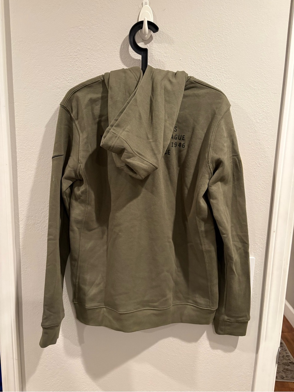 Nike San Francisco 49ers 2025 Salute to Service Club Fleece Hoodie Youth Size XL - Picture 6 of 13